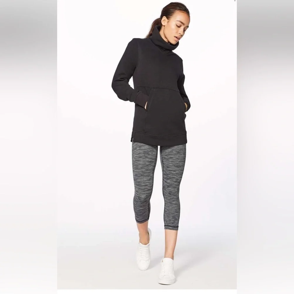 Lululemon Press Pause Pullover color black size 4